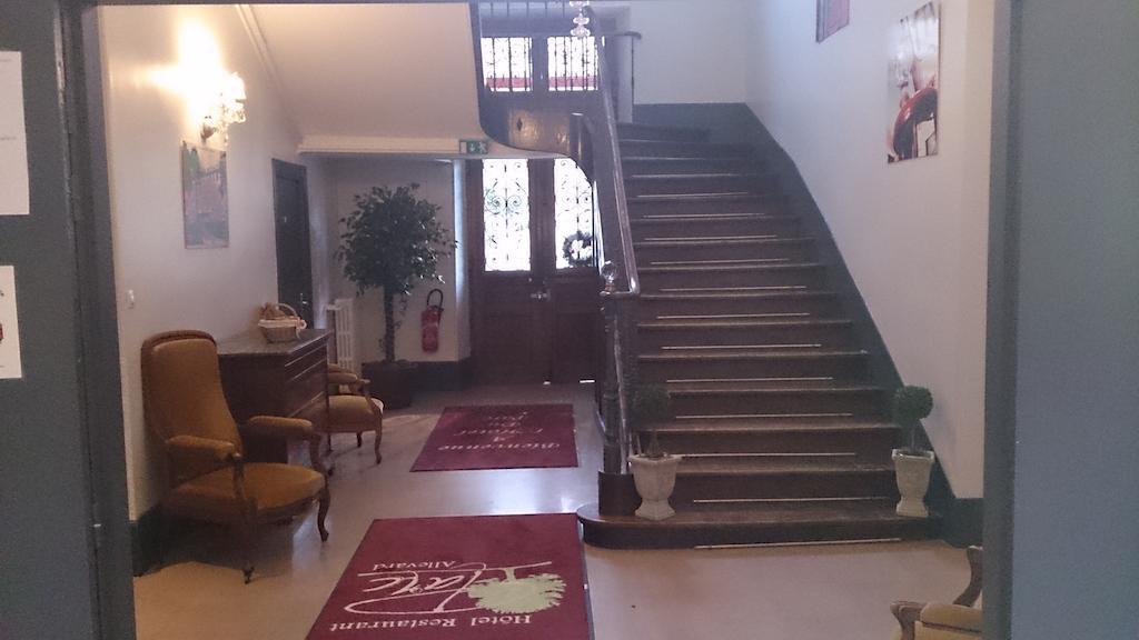 Homtel Le Parc 호텔 알레바르드 외부 사진